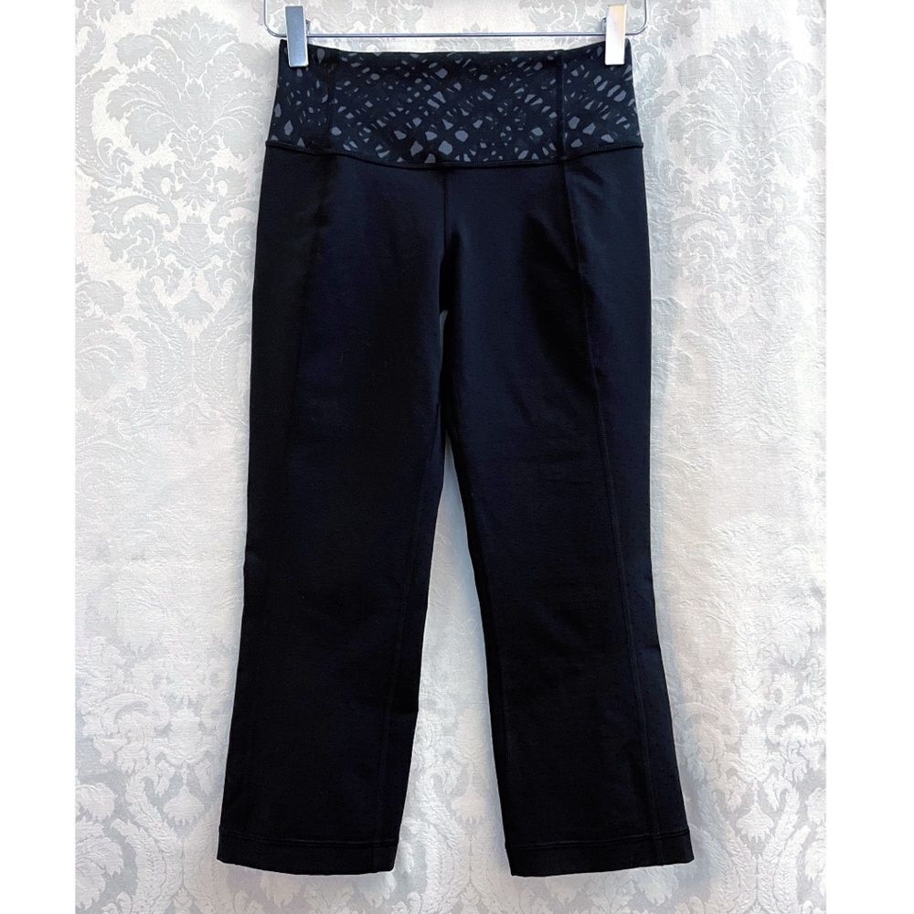 Lululemon Women’s Gather & Crow Crop II In Shine Dot Black/Dark Slate Size 2 GUC